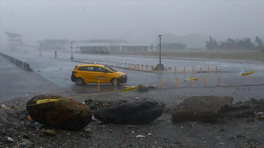 На Тайване из-за тайфуна Конг-рей эвакуировали 8 600 человек