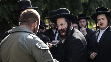 Ultra-Orthodox Jews protest army draft in Tel Aviv, clash with police