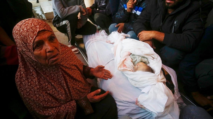İsrail'in 392 gündür saldırılarını sürdürdüğü Gazze'de can kaybı 43 bin 259'a çıktı