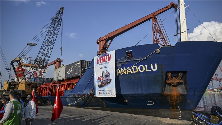 Turkish aid ship with 1,000 tons of humanitarian aid arrives in Beirut