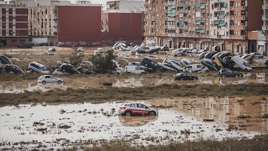 İspanya'daki sel felaketinde hayatını kaybedenlerin sayısı 205'e çıktı