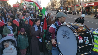 İsveç'te İsrail'in Gazze, Lübnan ve İran'a  yönelik saldırıları protesto edildi