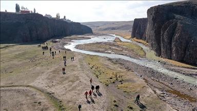 Güven ortamının sağlandığı Ağrı'da tarihi ve doğal güzellikler turistlerin rotasında