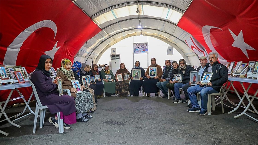 Diyarbakır annelerinin evlat nöbeti kararlılıkla devam ediyor