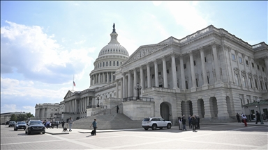 Man arrested at US Capitol visitor center with torch and flare gun: Police 