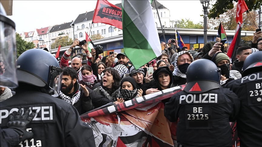 Almanya’da tartışmalı "antisemitizmle mücadele önergesi" Federal Meclis'te kabul edildi