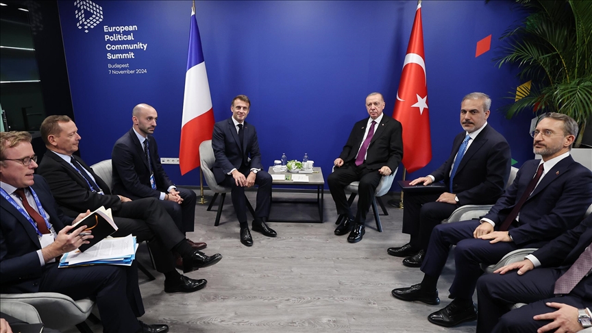 Erdoğan-Macron: Türkiye kërkon anëtarësim e plotë në BE