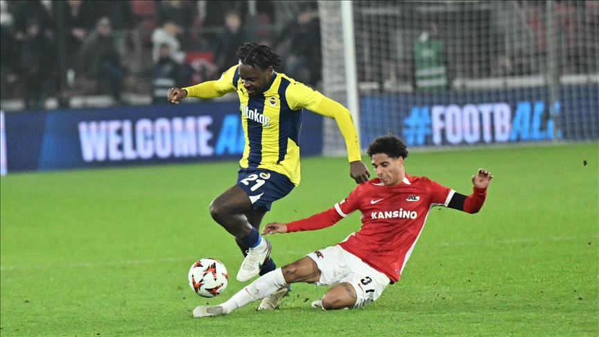 AZ Alkmaar beat Fenerbahce 3-1 in Europa League