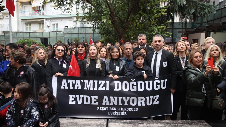 Büyük Önder Atatürk Selanik'teki doğduğu evde anıldı