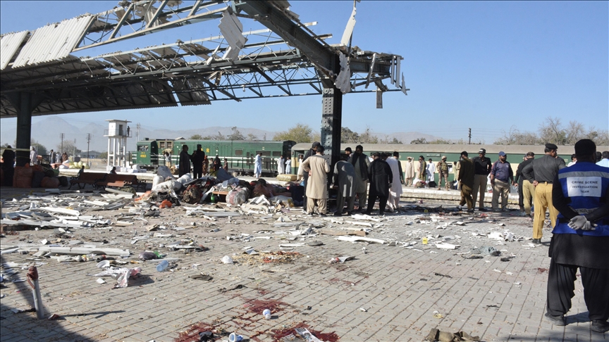 Train service suspended in southwest Pakistan after deadly railway station bombing