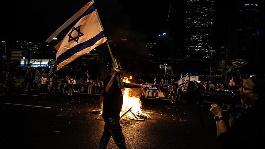 Haaretz : Les fuites impliquant le bureau de Netanyahu «sont comparables aux crimes de la mafia»