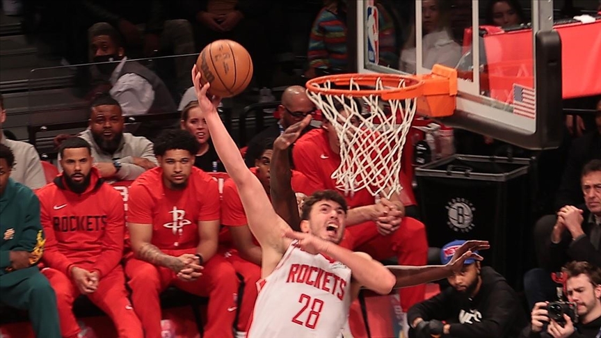 Houston Rockets’ Alperen Sengun puts in dominant performance to bring road win at Detroit Pistons