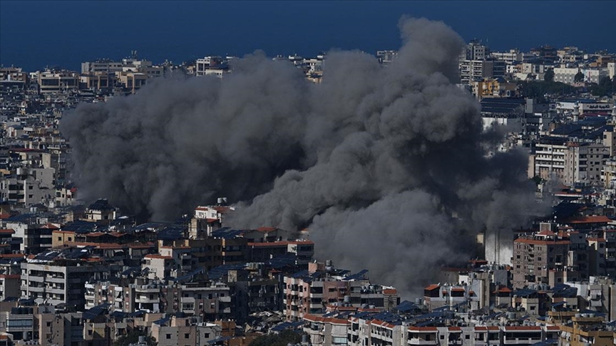 İsrail, Beyrut'un güneyine 12 hava saldırısı düzenledi