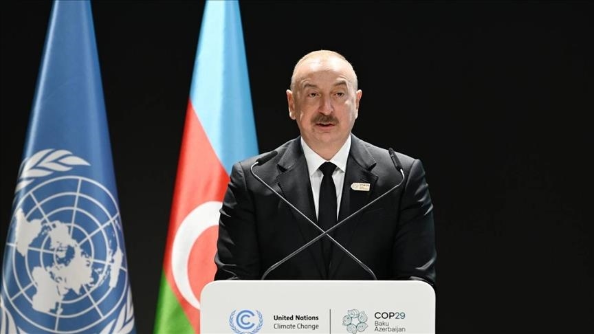 Cop29 : à Bakou, Ilham Aliev invective Emmanuel Macron à propos des territoires d’outre-mer