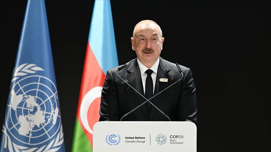 Le président azerbaïdjanais, Ilham Aliyev, accuse la France de polluer l'environnement dans les États insulaires