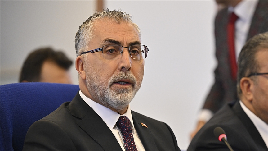 Bakan Işıkhan: Deprem bölgesindeki 4 il ve 2 ilçeye 2025 yılı için TYP kapsamında 10 bin ilave istihdam verilecek
