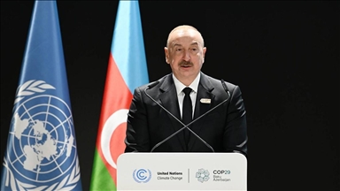 Le président azerbaïdjanais, Ilham Aliyev, accuse la France de polluer l'environnement dans les États insulaires