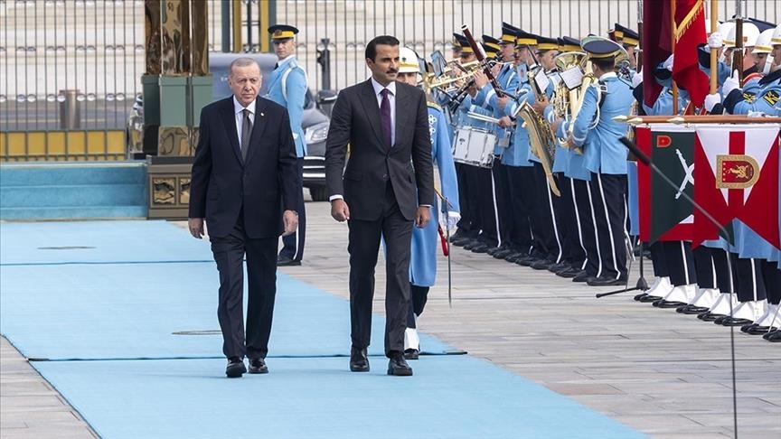 سەرکۆمار ئەردۆغان لە ڕێوڕەسمێکی فەڕمییدا پێشوازی لە میری قەتەر ئال سانی کرد