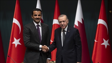 الرئيس أردوغان يقيم مأدبة غداء على شرف أمير قطر