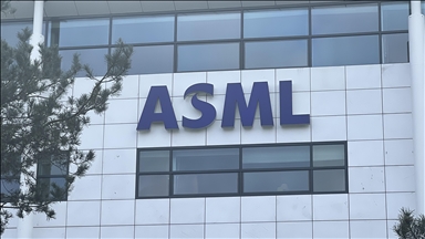 ASML, yapay zekadaki ivmeyle 2030’e kadar satışlarını neredeyse iki katına çıkarmayı hedefliyor