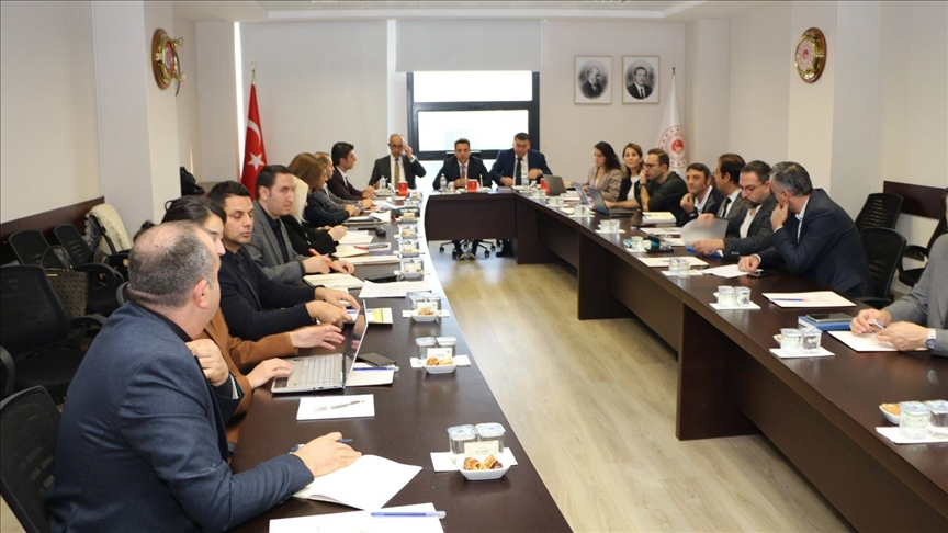 Çevre, Şehircilik ve İklim Değişikliği Bakanlığı, İzmir Körfezi'nin temizliği için çalıştay düzenledi