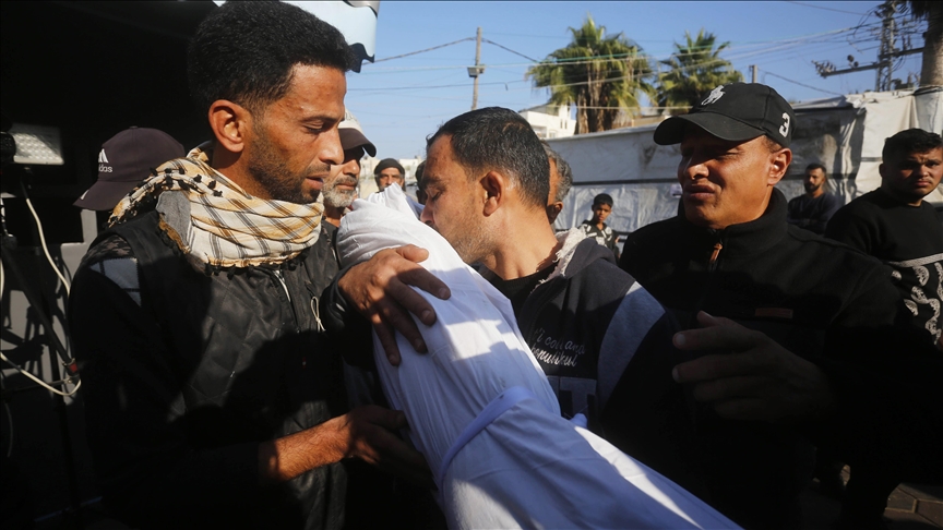 Israel kills 35 more Gazans as death toll nears 43,800 Israel kills 35 more Gazans as death toll nears 43,800