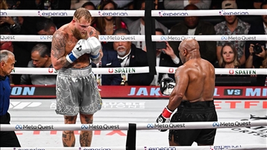 Jake Paul, ağır sıklet boks müsabakasında Mike Tyson'ı mağlup etti