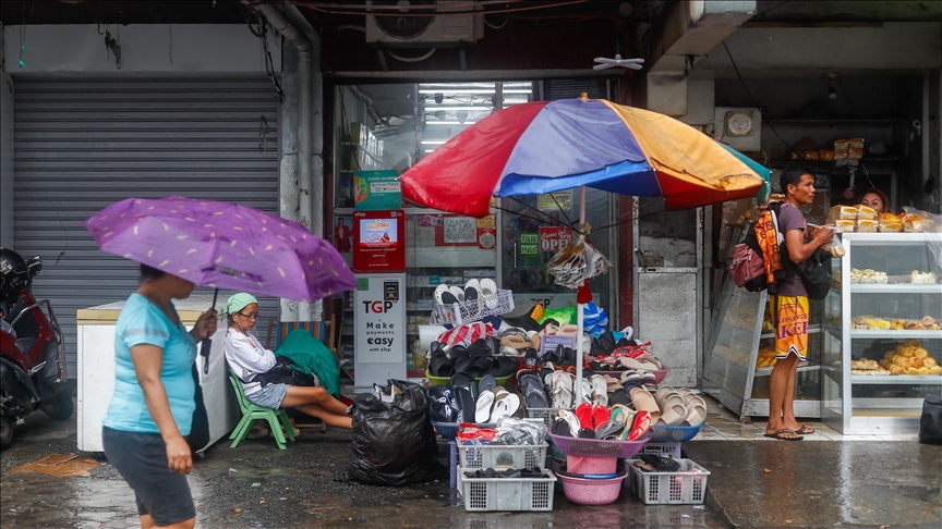 Thousands displaced as Super Typhoon Man-yi hits Philippines, forcing authorities to cancel flights