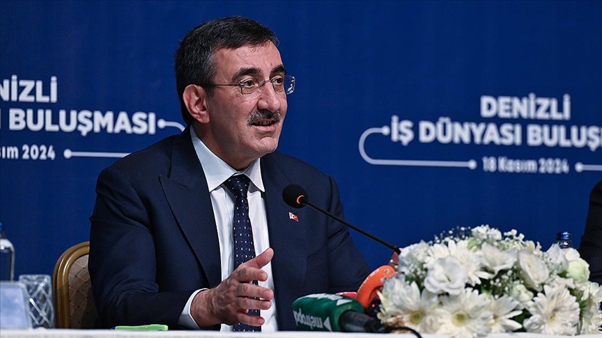 Cumhurbaşkanı Yardımcısı Yılmaz: Gelecek yılın özellikle ortalarında büyük oranda artık enflasyondan bahsetmeyeceğiz