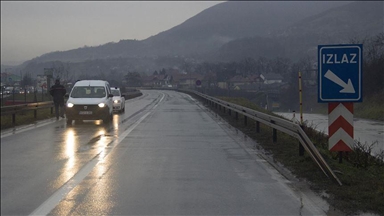 BiH: Zbog kiše koja pada saobraća se po mokrom i mjestimično klizavom kolovozu