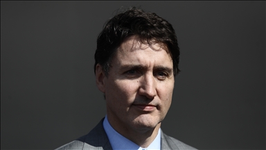 Polls show Canada’s Trudeau popularity plummets