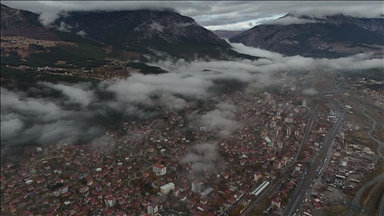 Adana'nın Pozantı ilçesinde sis etkili oldu