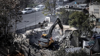 Israeli army demolishes 2 Palestinian structures, injures 4 in West Bank