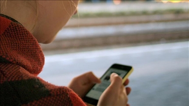 UK considers social media ban for children under 16 amid growing online safety concerns