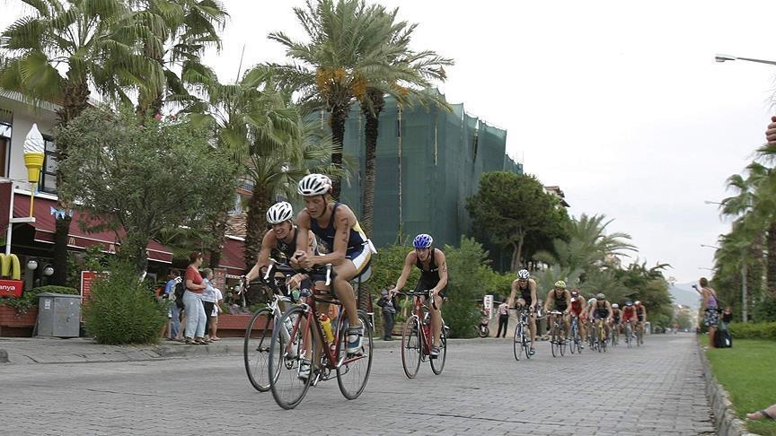 2-time Olympic triathlon gold medalist Alistair Brownlee retires at age 36