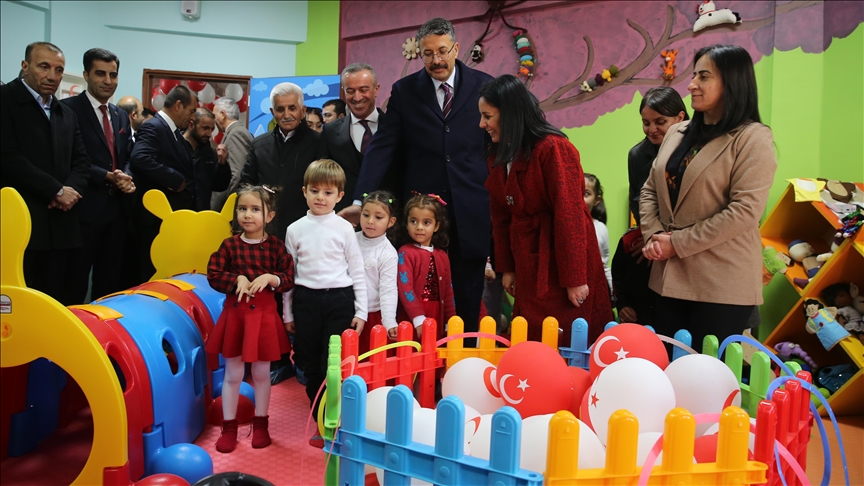 Hakkari'de şehit bebek ve çocuklar anısına kütüphane kuruldu