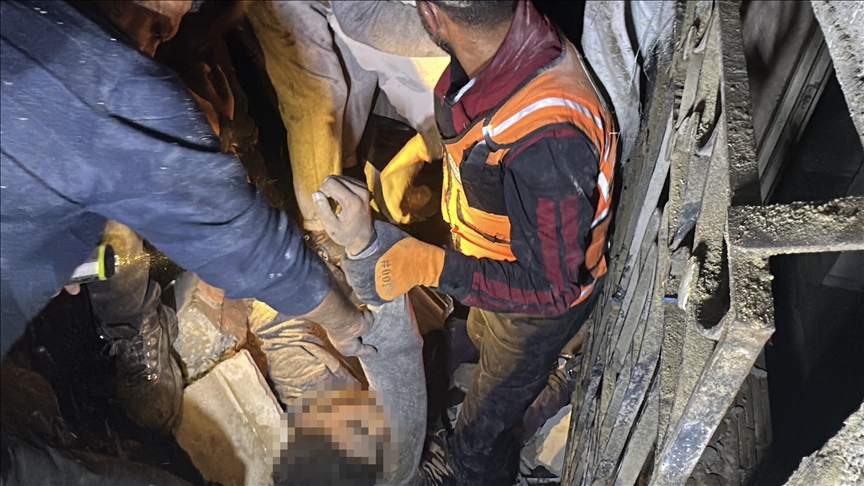 ВВС Израиля нанесли удар по шестиэтажному зданию на севере Газы, 12 погибших