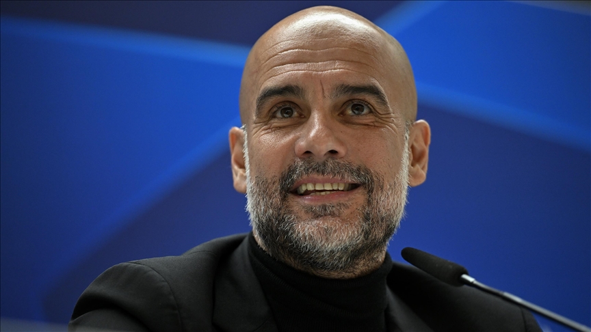 Pep Guardiola signs Manchester City contract extension through 2027