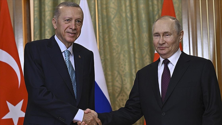 Türkiye to persist in contributing to peace process, President Erdogan tells Putin