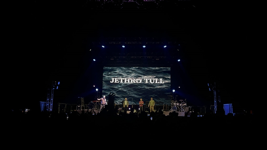 Jethro Tull İstanbul'da müzikseverlerle buluştu