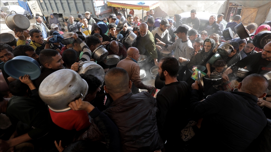 Humanitarna katastrofa: Dugi redovi i "borba" za hranu u Gazi 