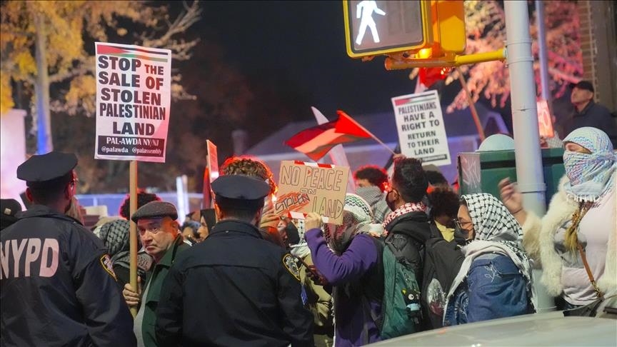 New York: la police réprime une manifestation pro-palestinienne 