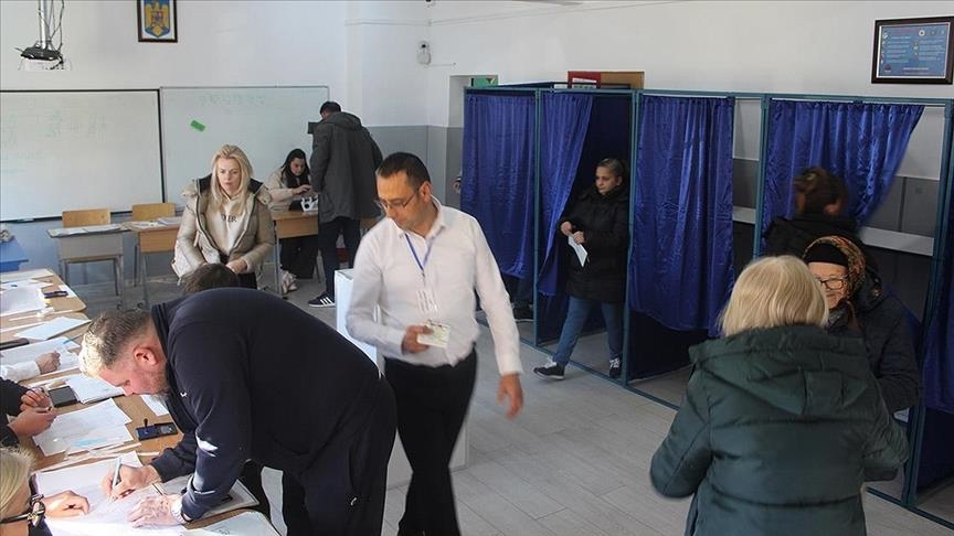 Roumanie: La Cour constitutionnelle ordonne un recomptage des résultats du premier tour de l'élection présidentielle
