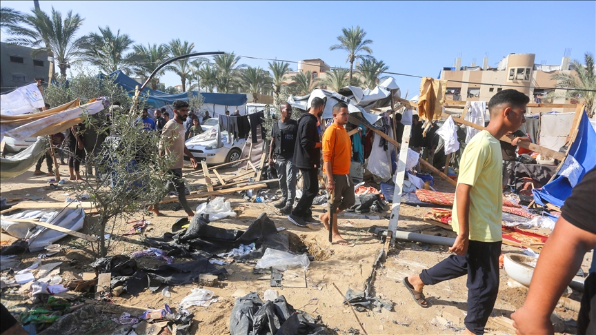 At least 19 Palestinians killed in Israeli strikes on homes in Gaza