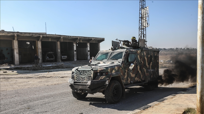 Siri, grupet e armatosura kundër regjimit marrin nën kontroll qytetin Saraqib, hynë në qendër të Halepit