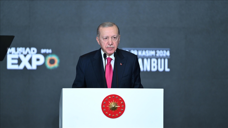 Cumhurbaşkanı Erdoğan: Türk ekonomisi fırtınalı sulardan artık serin sulara doğru yol almaktadır