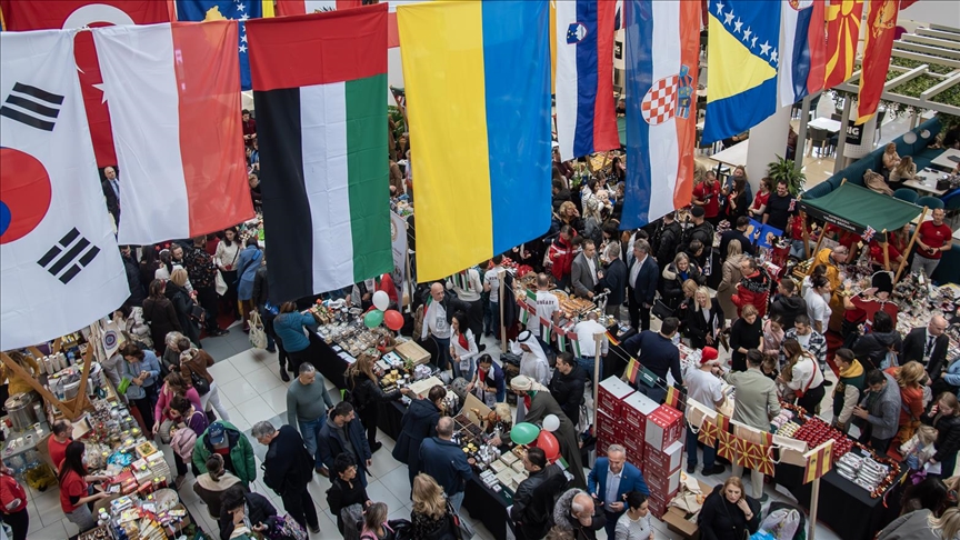 Crna Gora: Otvoren diplomatski humanitarni bazar u Podgorici