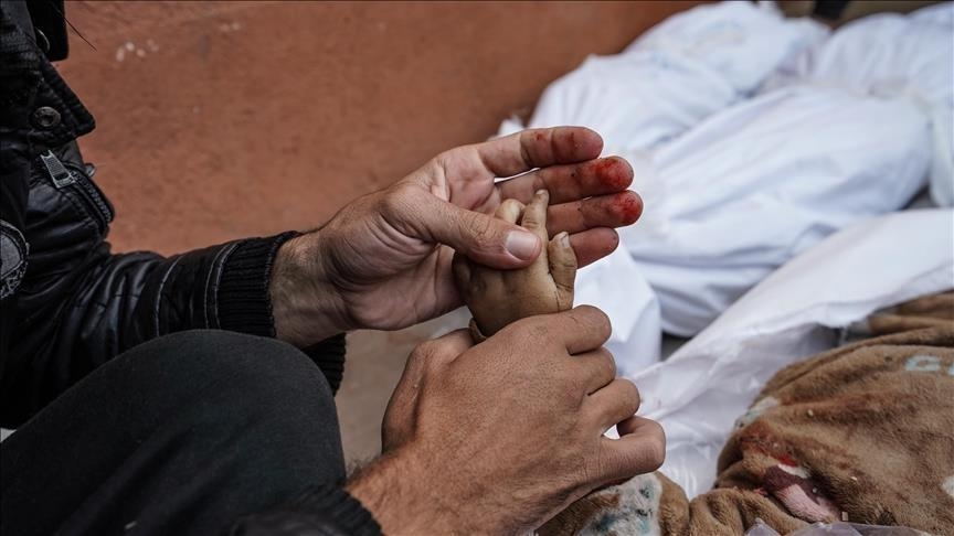 مع استمرار الإبادة.. مقتل 7 فلسطينيين بغارات إسرائيلية على قطاع غزة