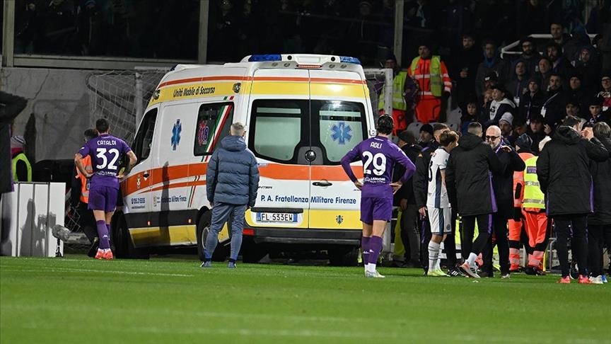 قدم.. انهيار لاعب فيورنتينا يتسبب في إلغاء مباراة إنتر ميلان