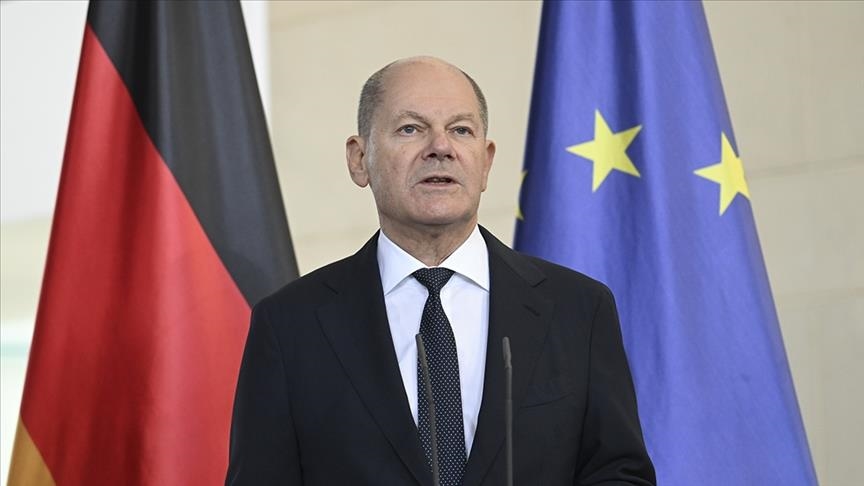 Germany’s Scholz makes surprise visit to Kyiv